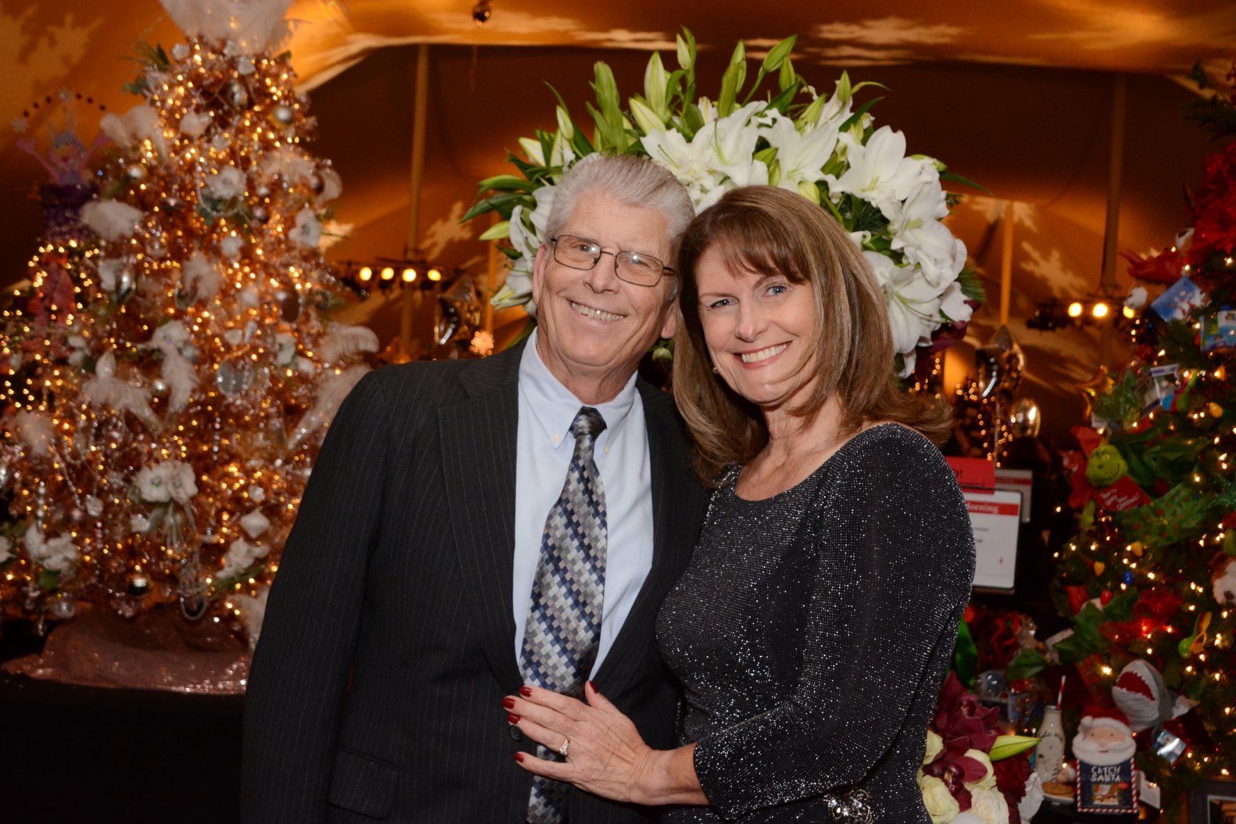 Karen and Dan Pror are grateful to Torrance Memorial and celebrate at the annual Holiday Festival Gala.