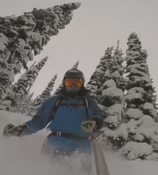 Dr Mirhashemi Skiing